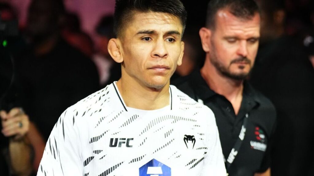 Bautista vs Oliveira